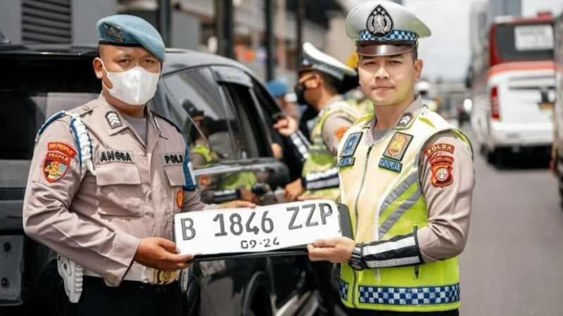 Polisi Bakal Tindak Pengendara yang Palsukan Pelat Khusus ZZ