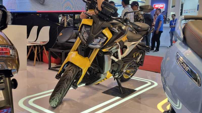 Kembaran BMW G310 Series dari TVS Melantai di IMOS 2024