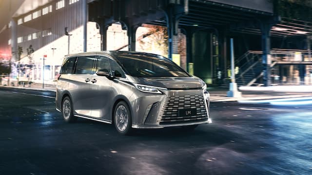 Lexus LM, Versi Mewah dari Alphard yang Sudah Mengusung Mesin Hybrid