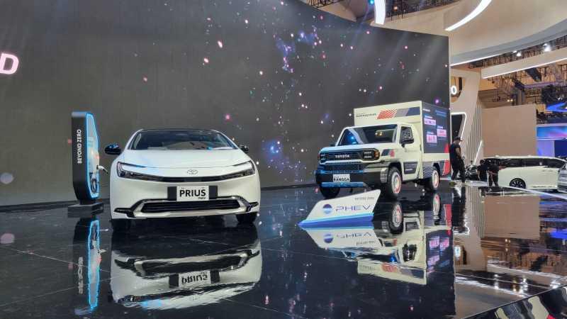 Toyota Hilux Rangga, Prius dan GR Yaris Facelift Rilis di GIIAS 2024