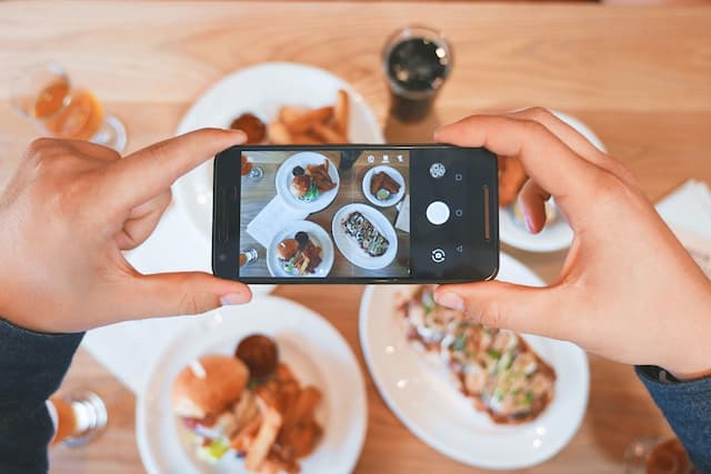 Rekomendasi Gadget dan Tools buat Food Vlogger Pemula, Gak Pakai Ribet!