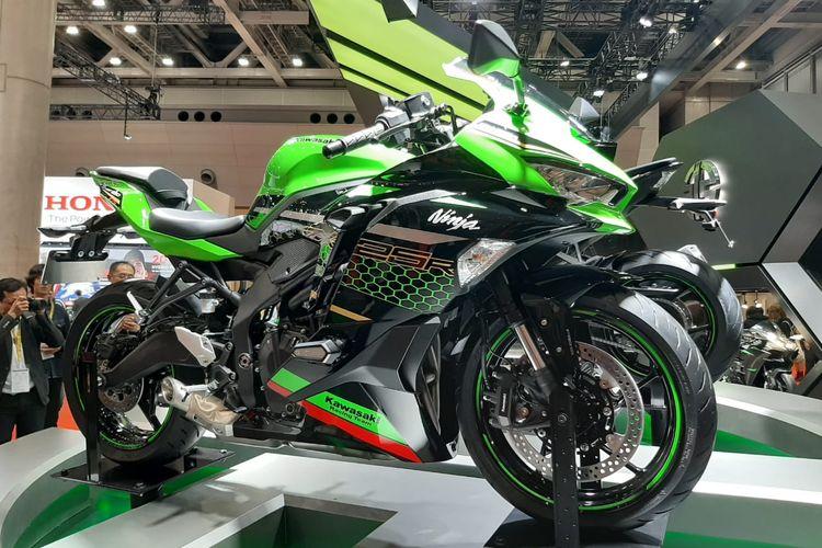 Kawasaki Emang Goks! Ninja 250cc Tapi 4 Silinder