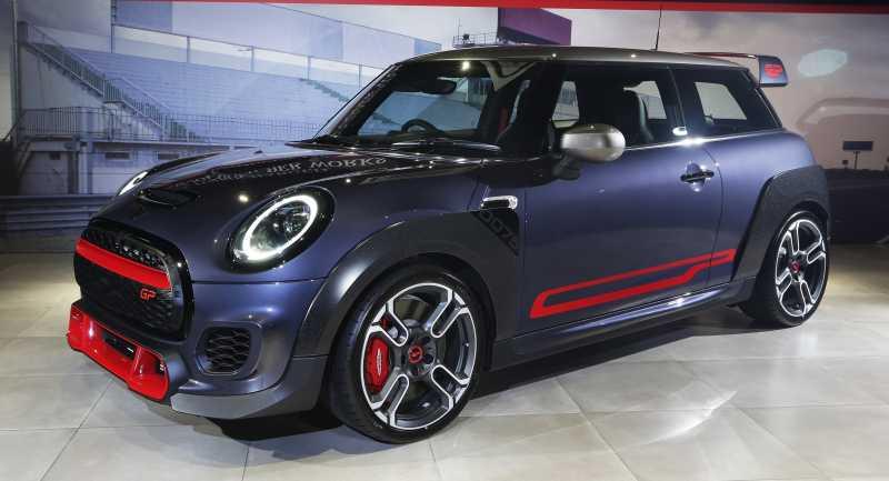 FOTO: MINI JCW GP, Mobil Sport 2 Kursi Harga Rp1,5 M 