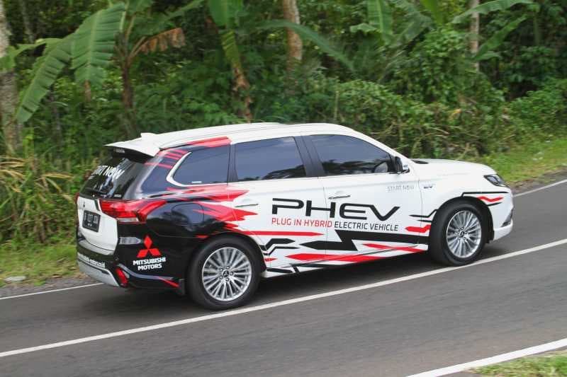 Test Drive Mitsubishi Outlander PHEV Jelajah Bali