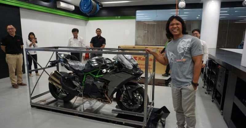 Kawasaki Ungkap Pemilik New Ninja H2 Carbon di Indonesia