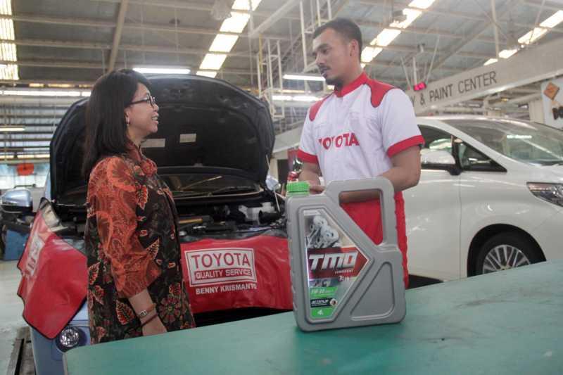 Mobil Toyota Baiknya Pakai Oli Toyota?