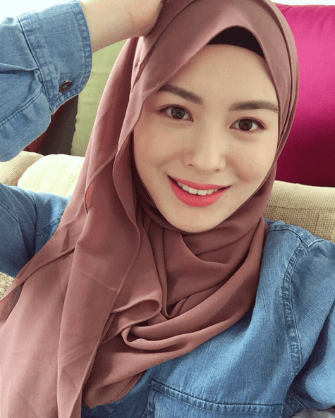 Ketika Hijaber Korea Dilamar Pria Indonesia via Email