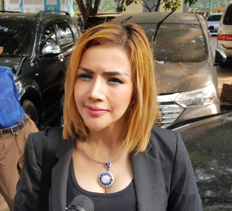 <i>Dear</i> Galih, Barbie Kumalasari Bisa Jatuh ke Pelukan Kriss Hatta