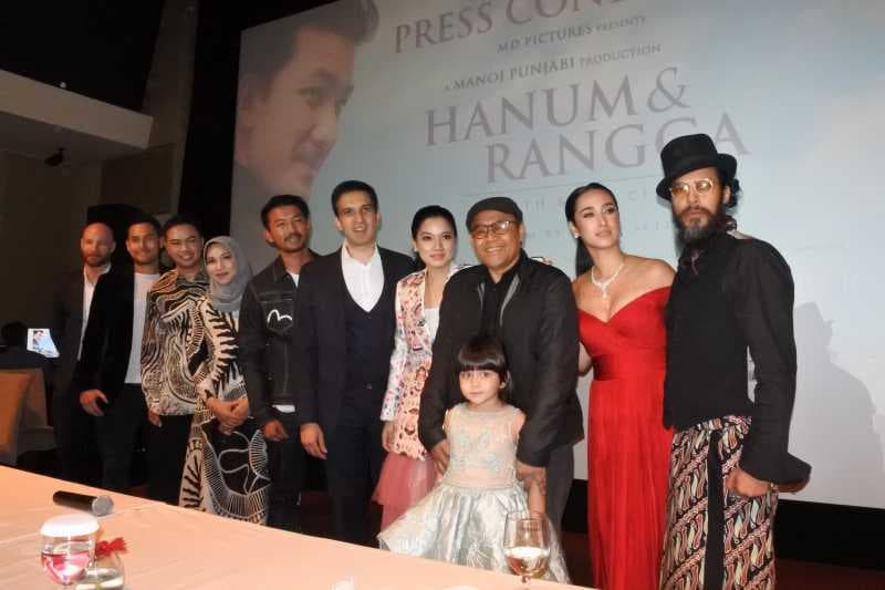 Alex Abbad Bikin Film 'Hanum dan Rangga' Tidak Garing