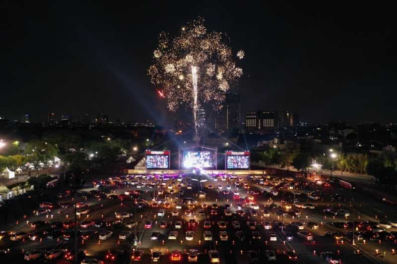 FOTO: Konser Drive In Kahitna Sukses di Masa Pandemi