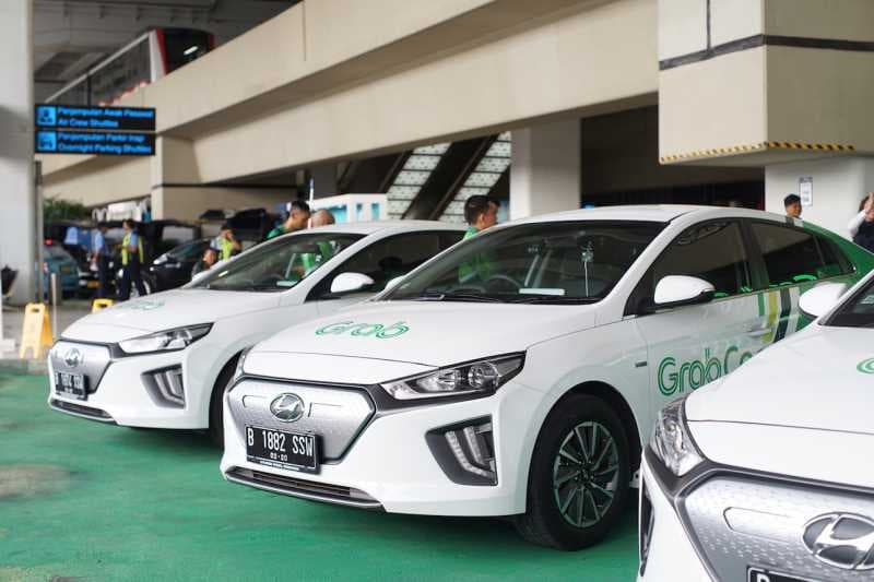 GrabCar Punya Mobil Listrik, Pakai Hyundai Ioniq EV