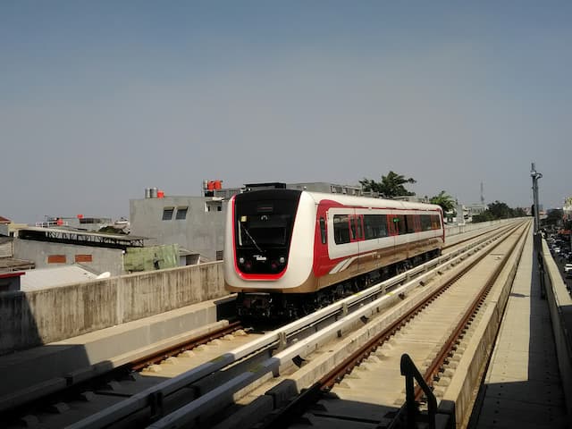 <i>Cihuy</i>, LRT Jabodetabek Bisa Jalan Sendiri Tanpa Masinis