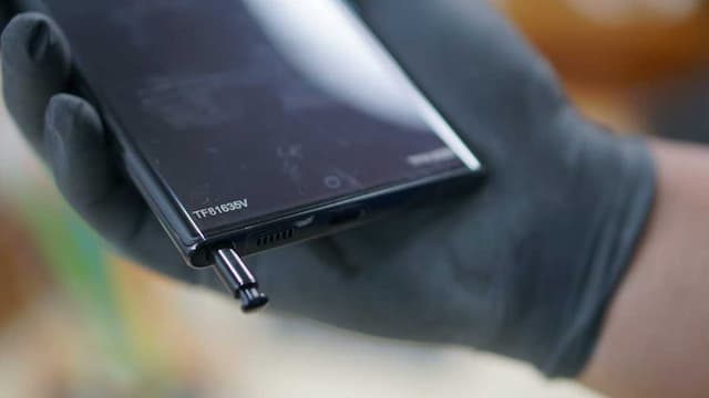 Kenapa Samsung Pindahkan S Pen ke Kiri Bodi Galaxy Note 20?