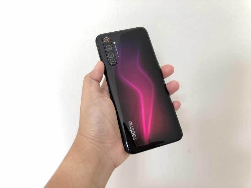 FOTO: Detail Bodi Realme 6 Pro Harga Rp 4,49 Juta