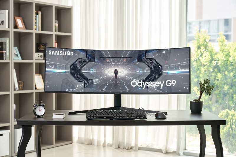 Foto: Melihat Samsung Odyssey G6 dari Berbagai Sisi