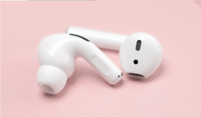 AirPods Kuasai Pasar TWS di 2019