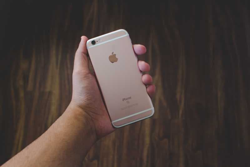 Apple Bakal Luncurkan iPhone SE 2 Dua Versi?