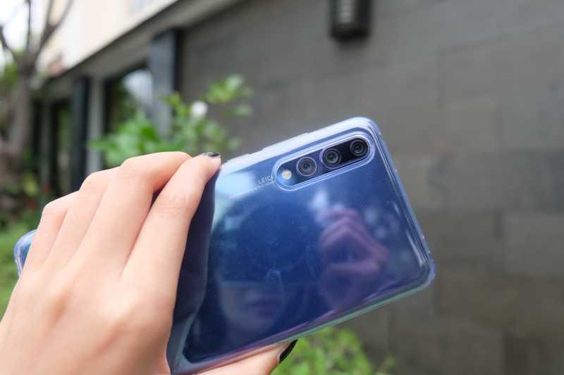 Menjajal Singkat Huawei P20 Pro, Ponsel Premium yang Punya 3 Kamera