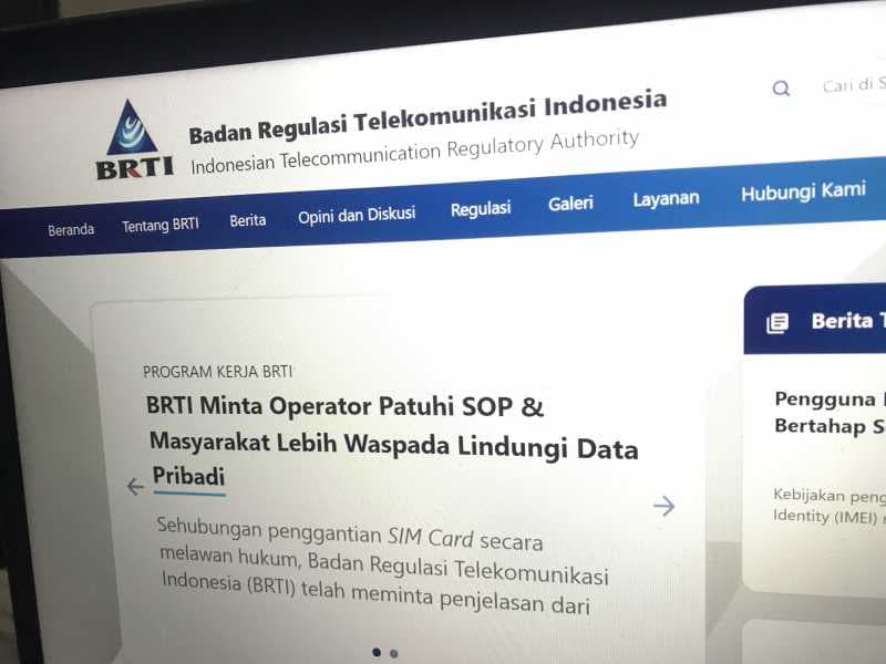 Badan Regulasi Telekomunikasi Indonesia Dibubarkan Jokowi