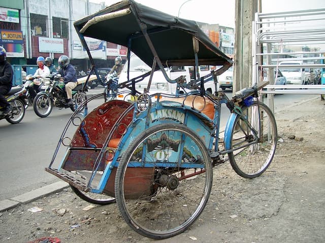 Becak Kembali  ke Jakarta