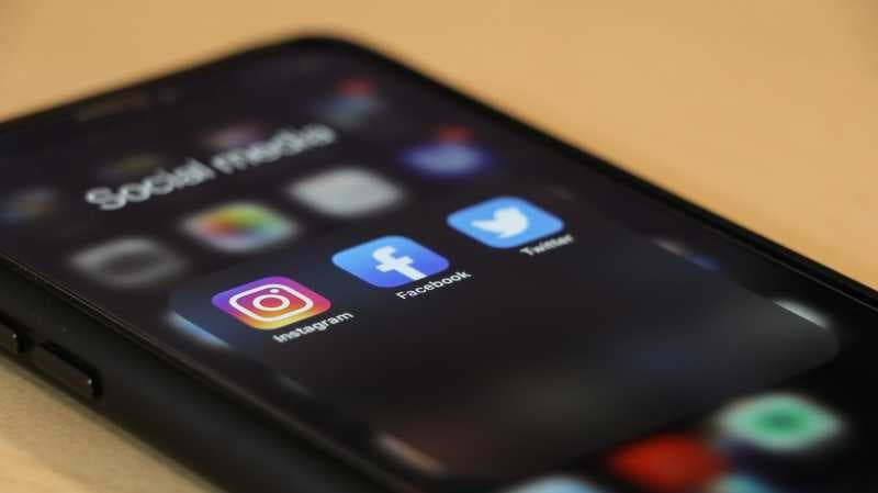 DM Instagram Bakal Bisa Kirim Pesan ke Pengguna Facebook Messenger