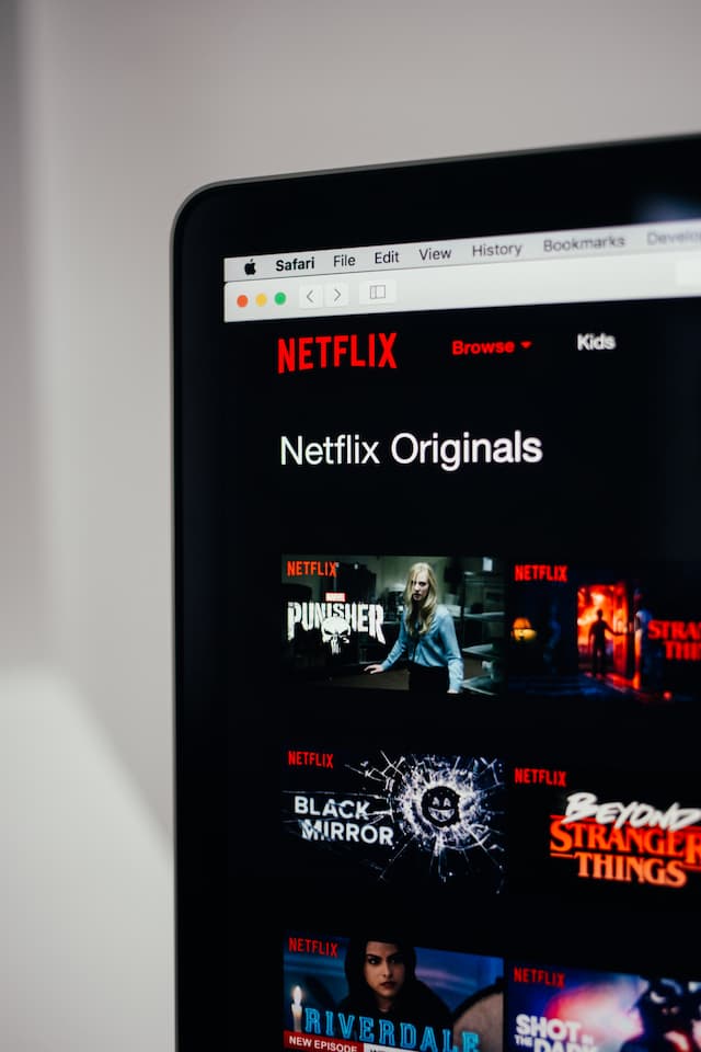 Belum Pernah Bayar Pajak, Sebenarnya Netflix Langgar Aturan Gak Sih?