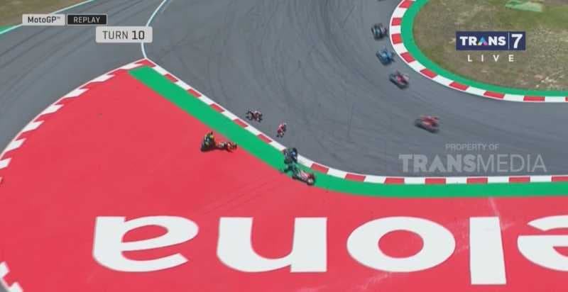 Hasil motoGP Catalunya: Marquez Juara, Lorenzo Nyusruk Ngajak Rossi dan Dovisiozo