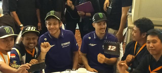 Rossi dan Vinales Main Tik Tok, Joget Tari DJ Ubur-Ubur