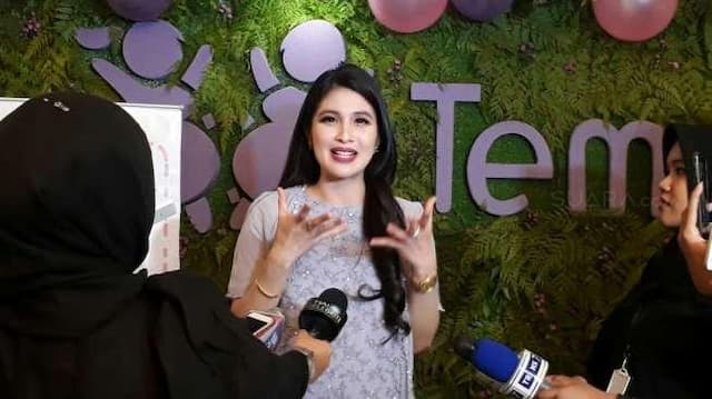 Deretan Foto Persalinan Sandra Dewi