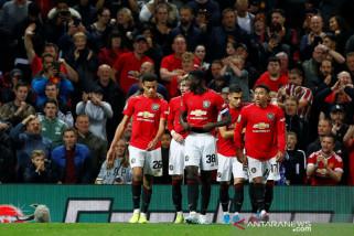 MU dan Wolverhampton Lolos Berkat Adu Penalti, West Ham Tersingkir