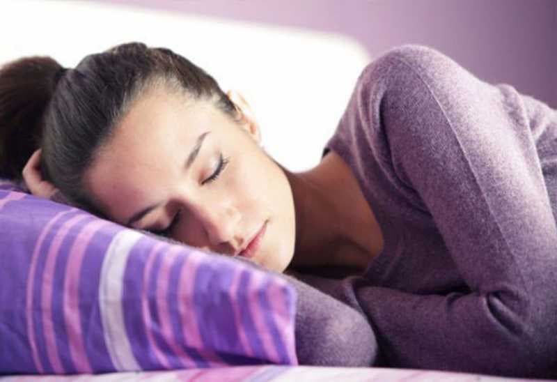  Manfaat Tidur Miring ke Kanan Sesuai Anjuran Nabi Muhammad SAW 