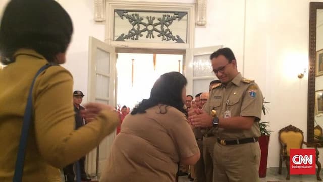 Anies Gelar Halalbihalal, Pasukan Oranye Hingga Hijau Antre