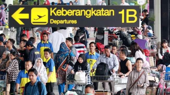 Bandara Soekarno-Hatta Kembali Mengungguli Bandara Changi