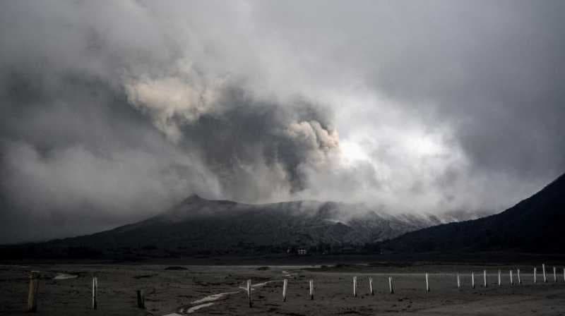 Sempat Erupsi, Gunung Bromo Dilaporkan Kembali Kondusif
