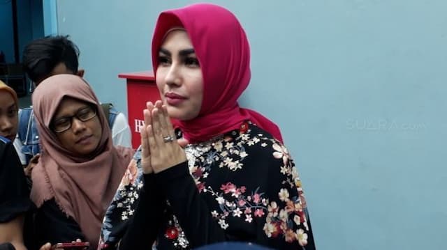 Kartika Putri Tanggapi Puisi Kontroversial Sukmawati, Apa Katanya?