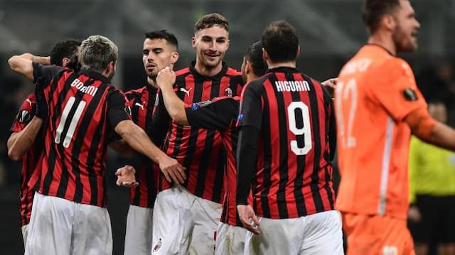 Gol Bunuh Diri Antar Milan ke Peringkat Ketiga Serie A