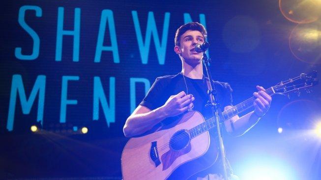 Siap-siap! Shawn Mendes Mau Konser di Indonesia