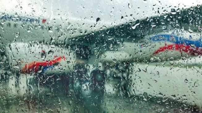 Pesawat Tergelincir Keluar Landasan, Bandara Nepal Terpaksa Ditutup