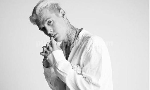 Aaron Carter Mengaku Biseksual