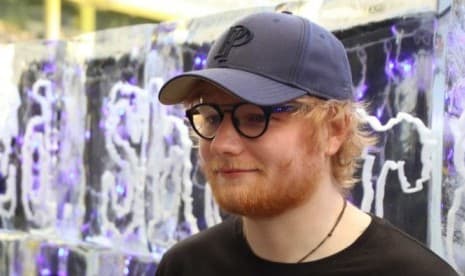Ed Sheeran akan Bintangi Film Komedi Musikal