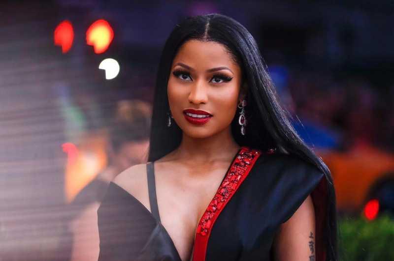 Nicki Minaj Penuhi Tantangan Fans di Twitter