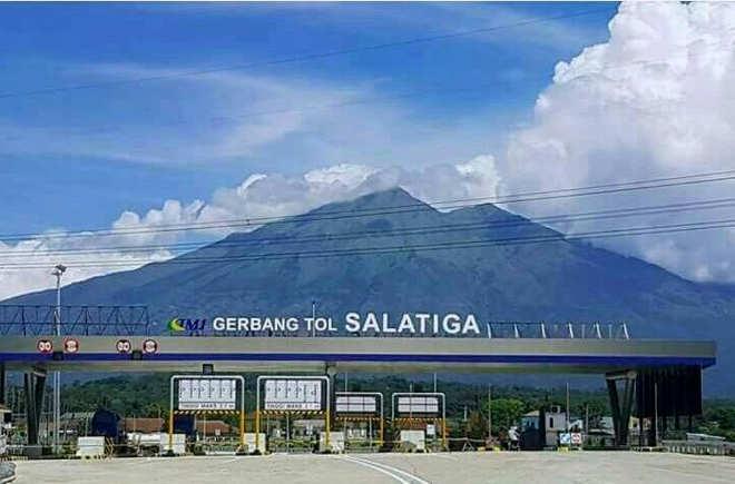 Foto Gerbang Tol Salatiga dengan Pemandangan Indah Jadi Viral