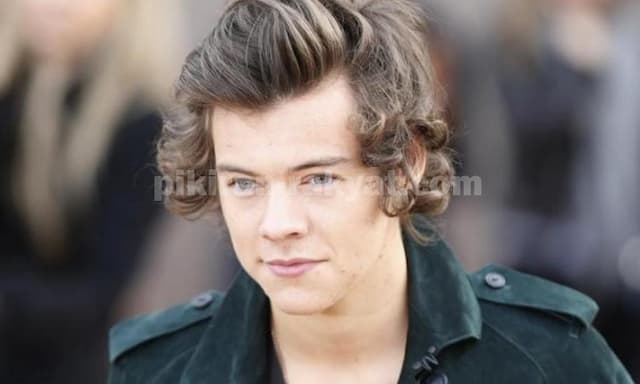 Harry Styles Dibandingkan dengan David Bowie