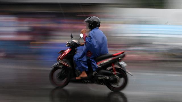 Pemotor, Hindari 5 Hal Ini Saat Musim Hujan