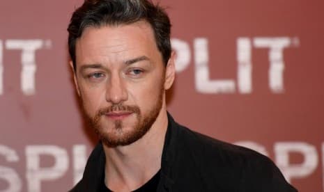 James McAvoy Sebal Tampil Botak