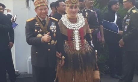 Hadiri Upacara HUT RI di Istana, Kapolri Kenakan Pakaian Adat Papua