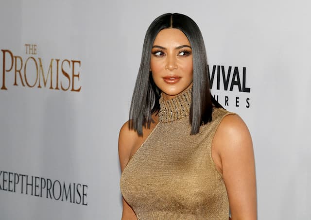 Anak Kim Kardashian Merias Diri Sendiri, Gemas Banget