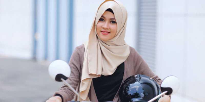 Marsella, Hijaber Cantik Kapok Ngebut