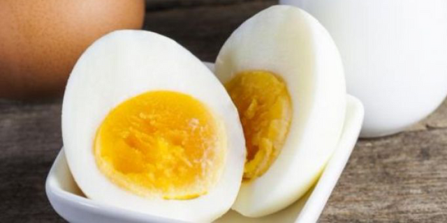 Kuning Telur Tidak Sebabkan Kolestrol Naik