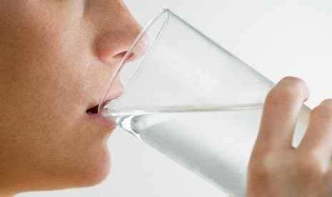 Diet Air tidak Baik Bagi Kesehatan, Apa Alasannya?